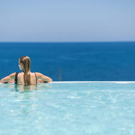 Villa Wave Villa, Seaside Living & Your Own Spot, By Thinkvilla Pánormos