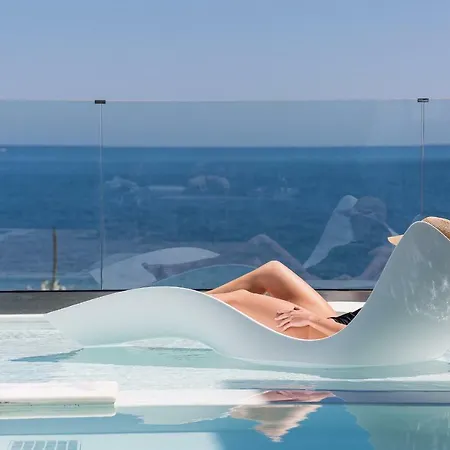 Villa Wave Villa, Seaside Living & Your Own Spot, By Thinkvilla *